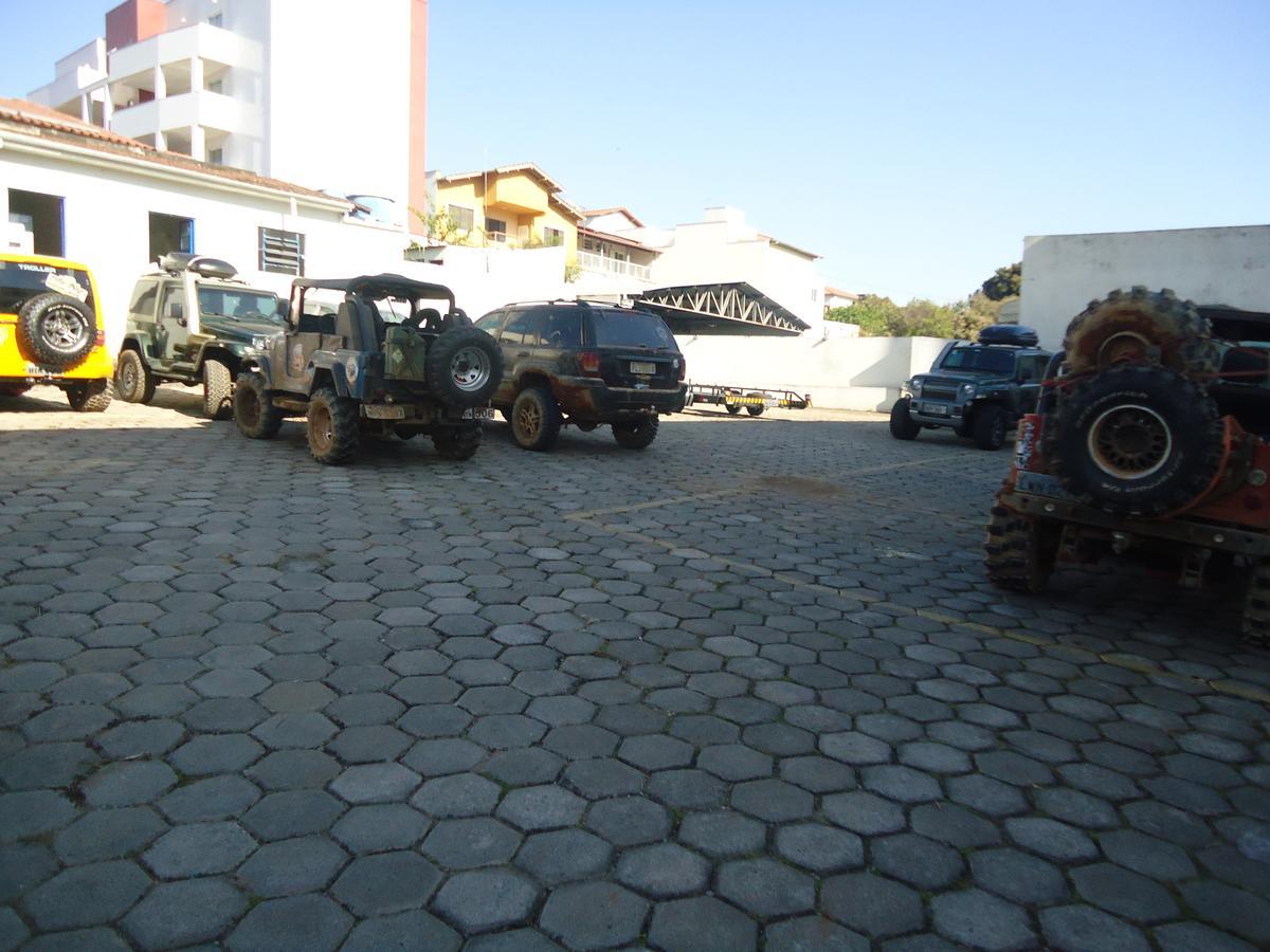 Hotel Vila Mineira Oliveira  Bagian luar foto