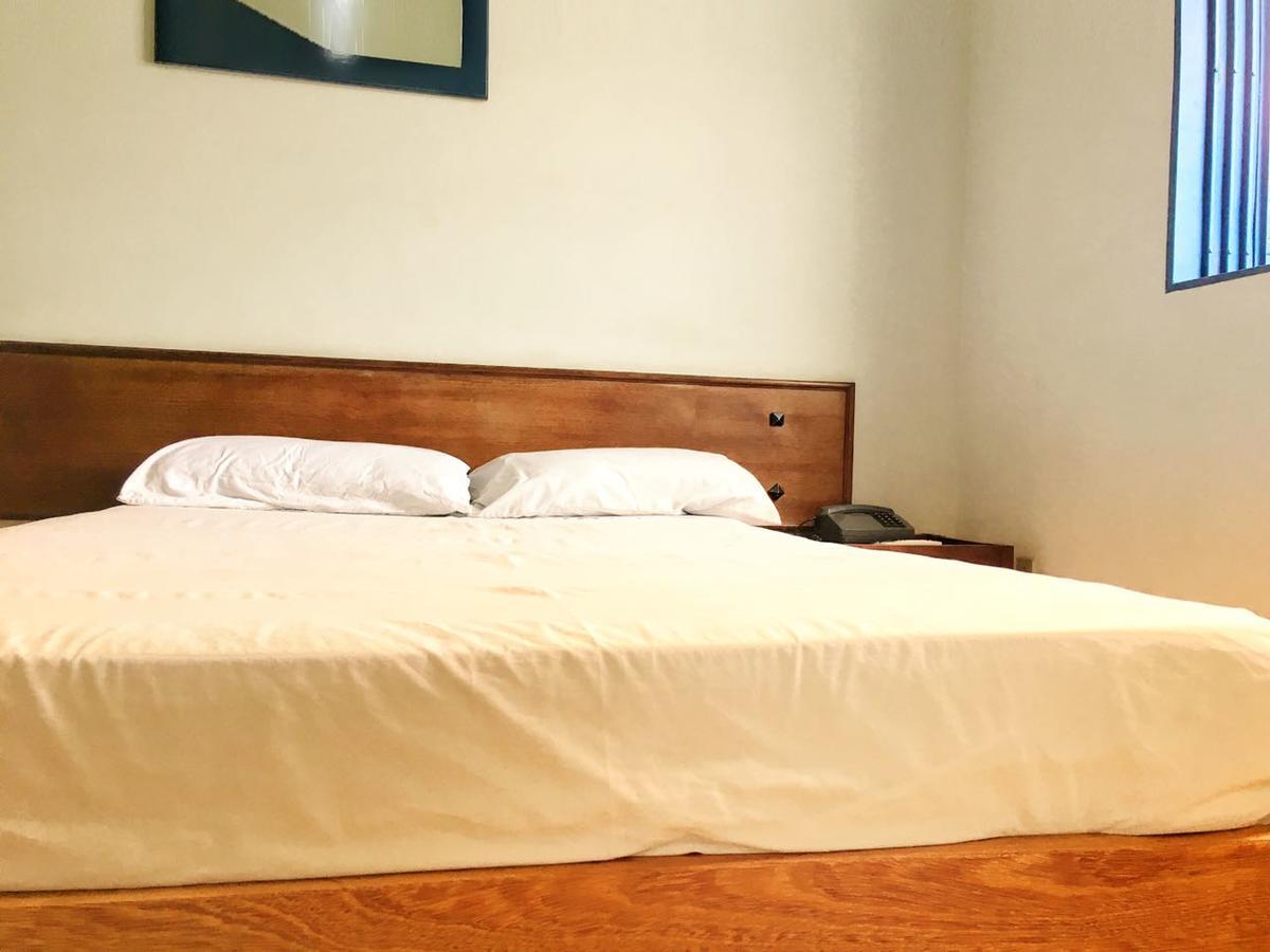 Hotel Vila Mineira Oliveira  Bagian luar foto
